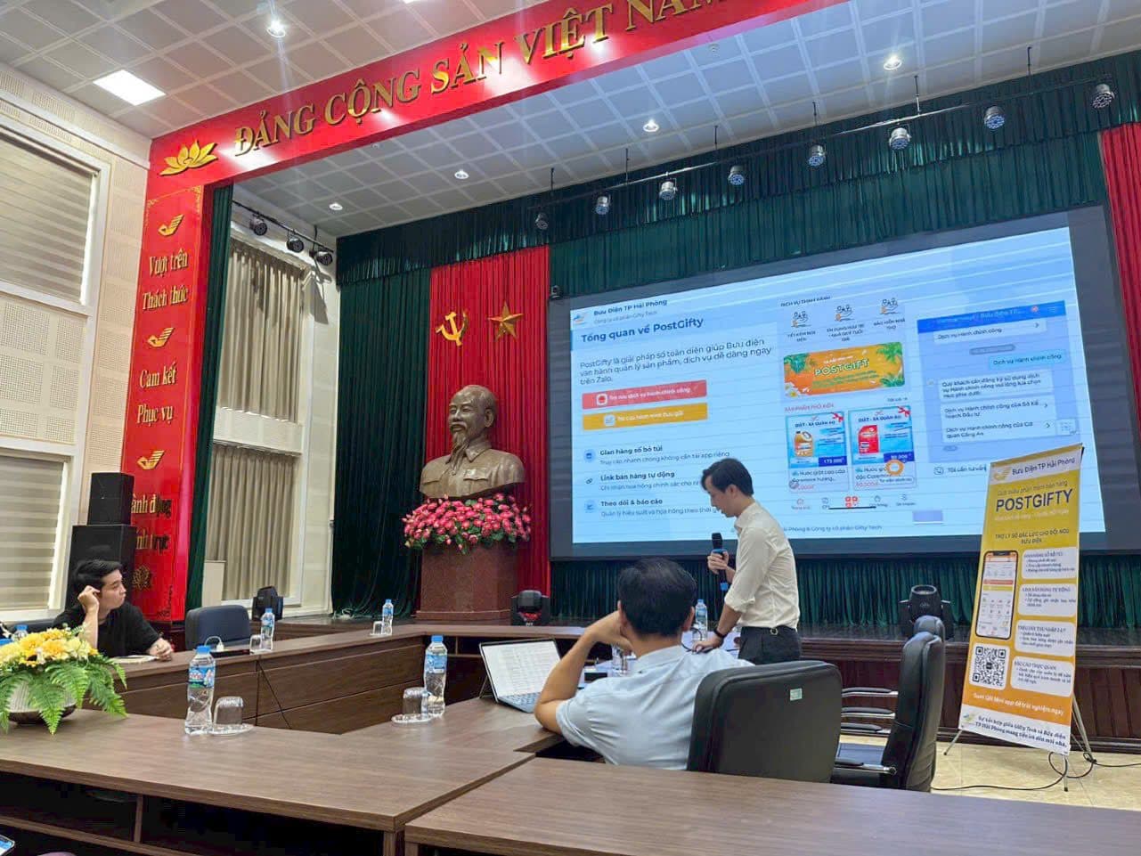 Thương mại địa phương cần điểm chạm thật ngoài đời
