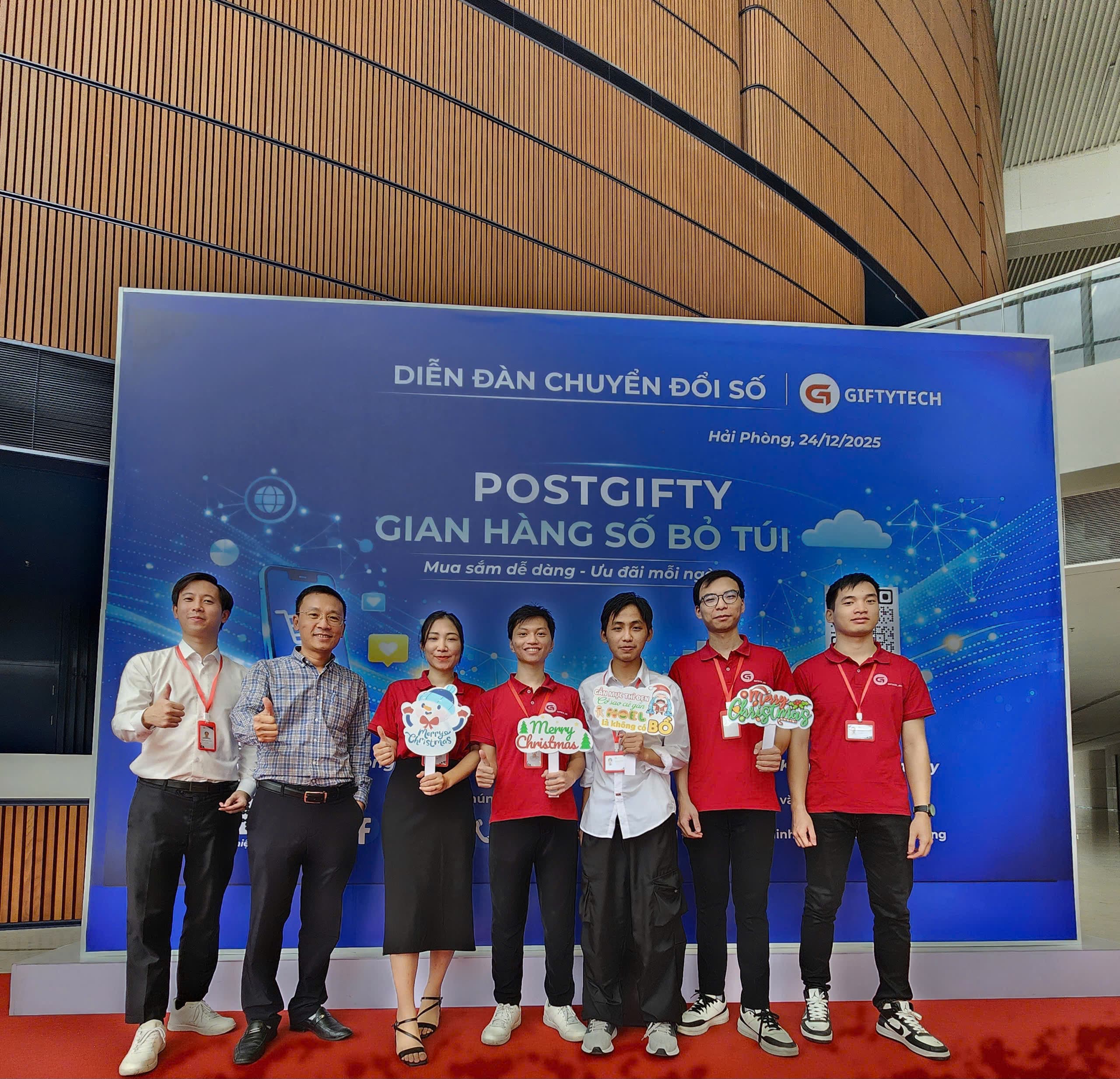 Gifty Tech giới thiệu PostGifty tại Diễn đàn Chuyển đổi số Hải Phòng, ngày 24/12/2025 (ảnh 3)